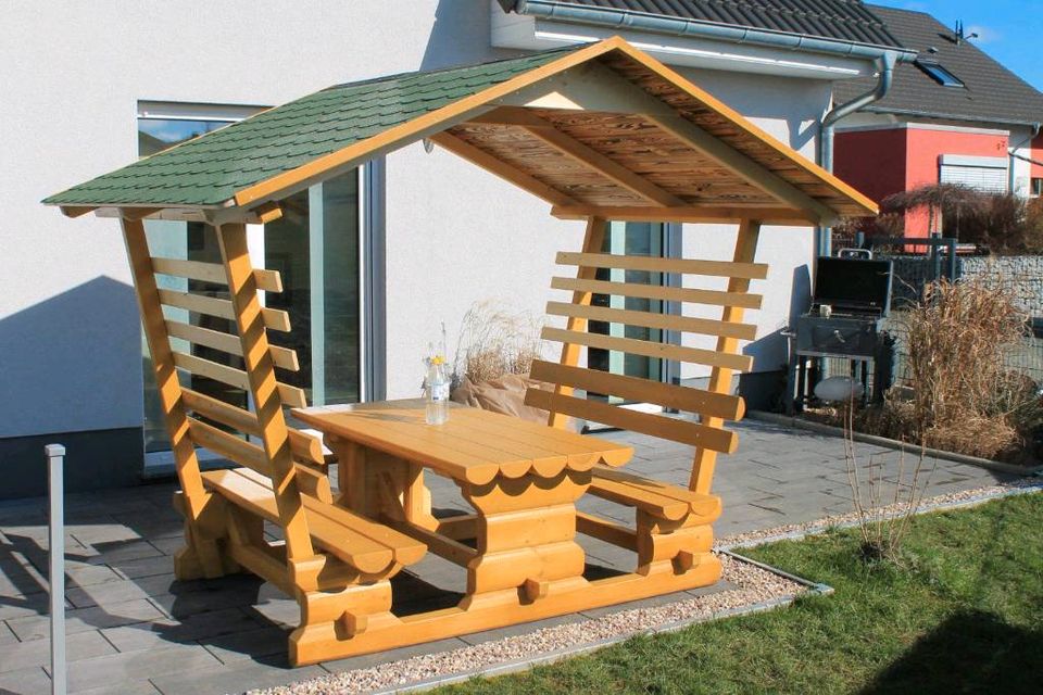 Holz Überdachte Sitzgruppe Pavillon Hütte Gartengarnitur mit Dach in Massing