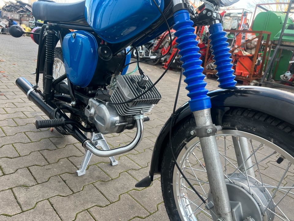 Simson S50B1 S51 Style NEUAUFBAU VAPE 12V 1980 5-Gang Moped in Osterweddingen