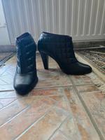 Schuhe von Hilfiger Denim Berlin - Tempelhof Vorschau