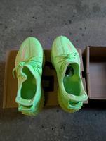 Yeezy Boost 350 V2, Grün, Größe 46,neu Baden-Württemberg - Niederstotzingen Vorschau
