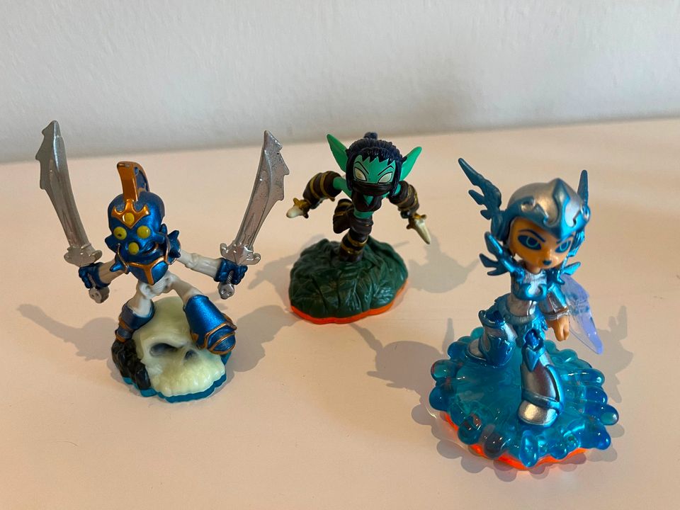 Skylanders Swap Force für die Wii mit 19 Figuren in Eitorf