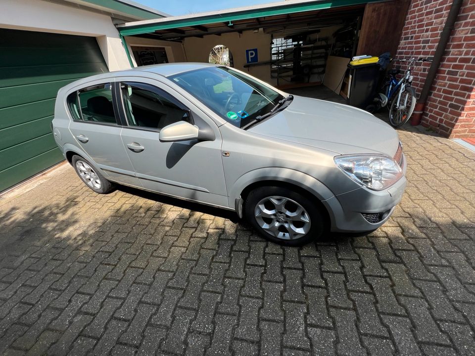 Opel Astra H Bj.2008, 1,6 l (116PS) 117443 km in Duisburg