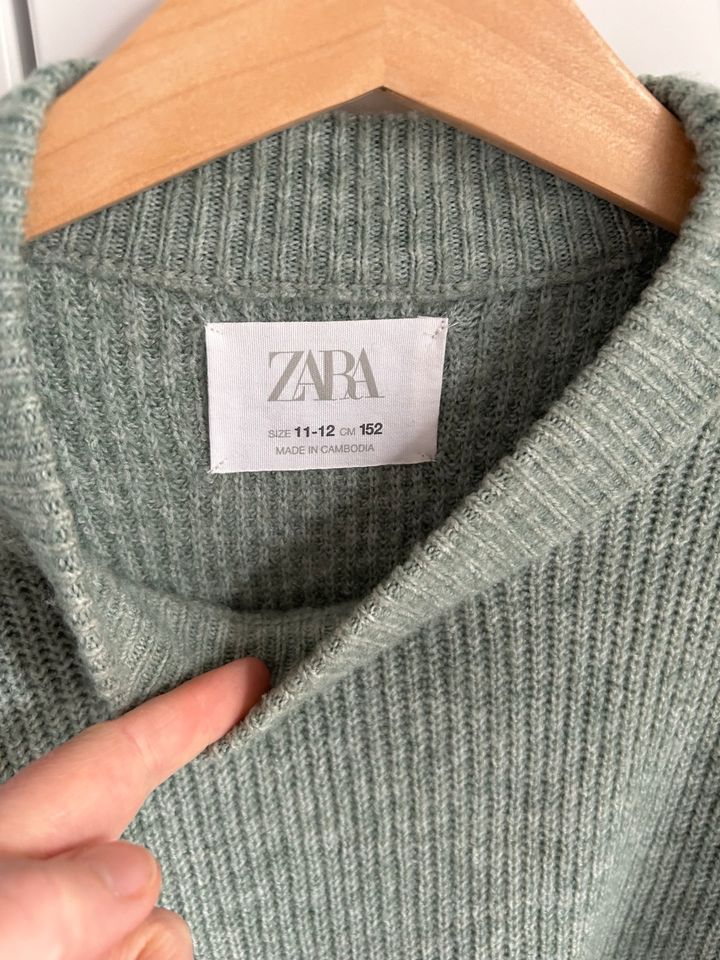 Zara Strickkleid Gr. 152 grün w neu in Meppen