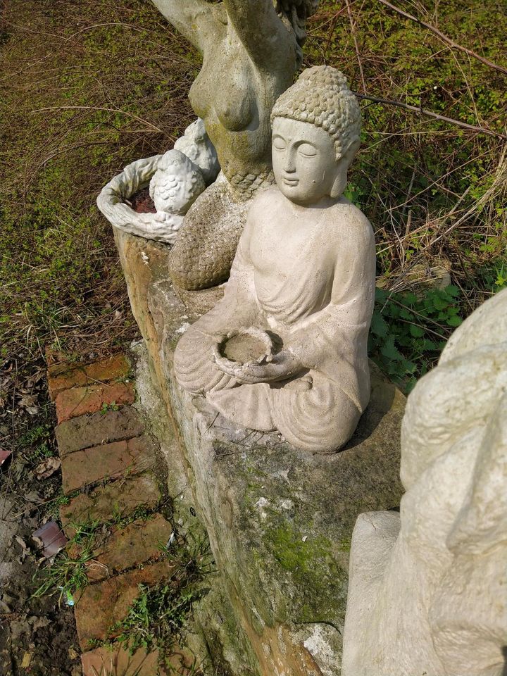 Toller Buddha aus frostfestem Steinguss! Groß! Buddha Steinfigur in Bückeburg
