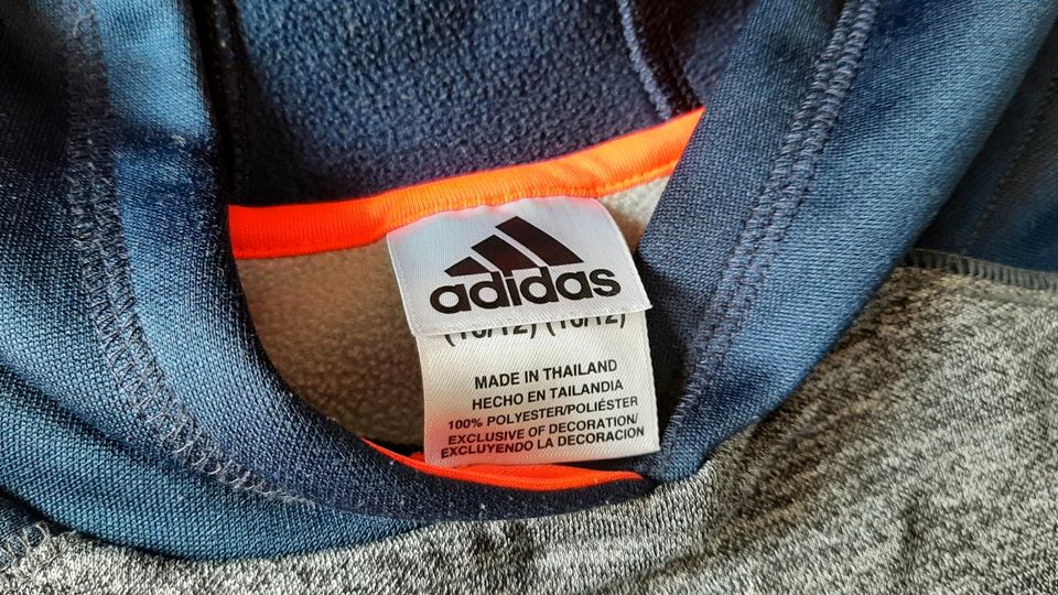 Adidas Sweatshirt Hoodie Grösse 152 wie Neu in Bernau am Chiemsee