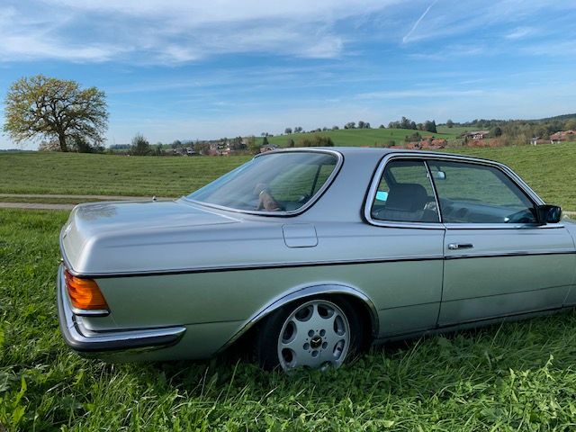 Mercedes-Benz 230 CE COUPE H-Kennzeichen -rostfrei- CE123 in Habach