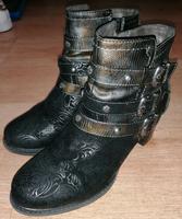 Mustang Schuhe Stiefel Stiefeletten Gr. 39 Schwarz Glitzer Sachsen - Olbernhau Vorschau