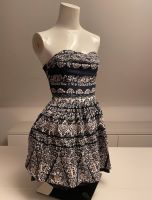 Superdry Kleid Gr. S trägerlos weiß blau Sommerkleid Sommer Niedersachsen - Ronnenberg Vorschau