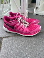 Nike free 5.0 37,5 TOP Zustand kaum getragen Nordrhein-Westfalen - Solingen Vorschau