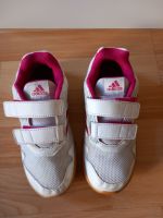 Hallenturnschuhe von adidas in weiß/pink, Gr.31 Berlin - Pankow Vorschau