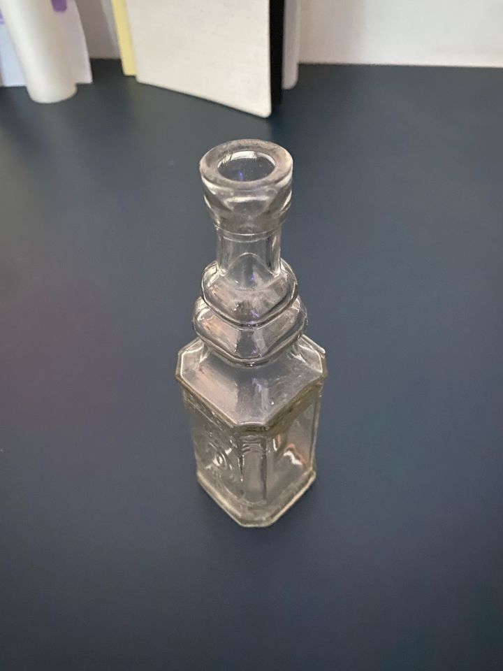 Vase aus Glas klein in Kissing