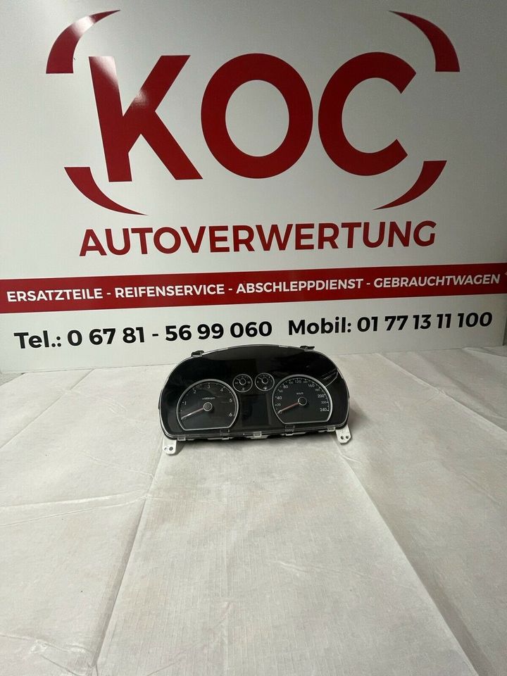 Hyundai i30 Tacho Kombiinstrument 94033-2R200 in Idar-Oberstein