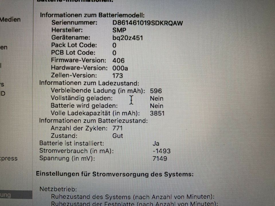 Apple MacBook Air 11' (Modell: MC969D/A) in Neuenhagen