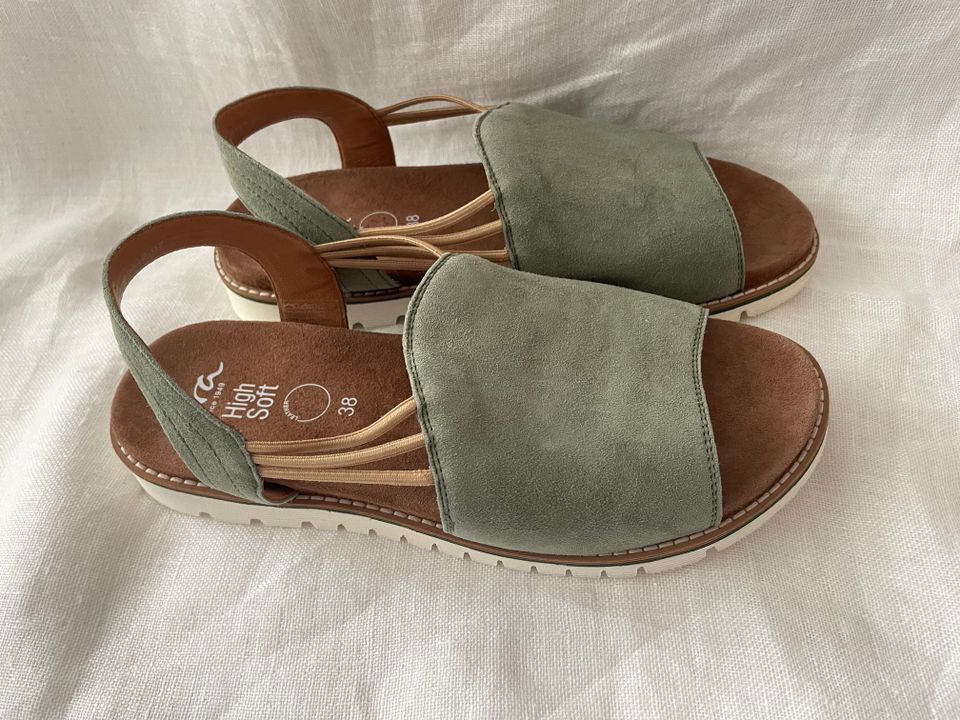 Ara Sandalen grün Neu Kent Gr. 38 in Hamm