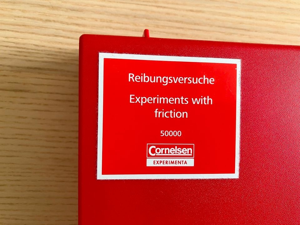 Corex Reibungsversuche - Koffer in Berlin