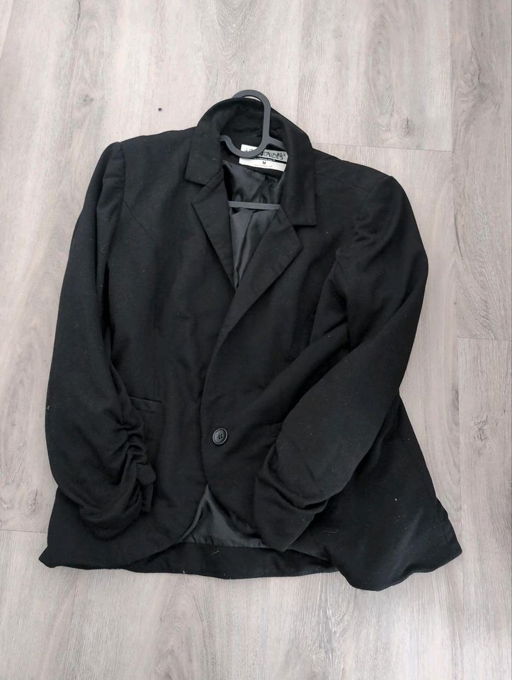 Blazer in schwarz in Pottenstein