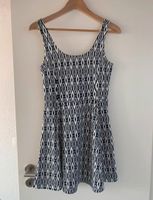 H&M Kleid sommerkleid h&m blau weiß gemustert grösse 38 M Niedersachsen - Hemmingen Vorschau