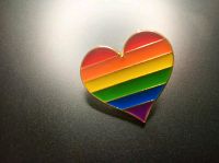 Neue Anstecknadel Pin Herz Regenbogen Bonn - Kessenich Vorschau