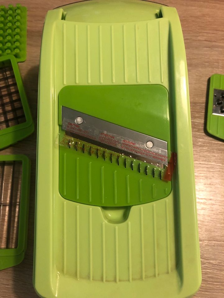 Genius Gemüseschneider wie Nicer Dicer in Minden