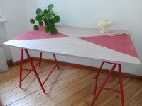 Großer Tisch, Schreibtisch,Vintage Holzplatte,grafisches Design Berlin - Wilmersdorf Vorschau