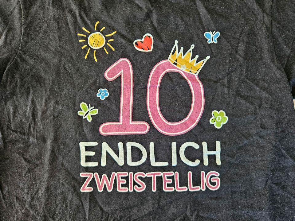 T-Shirt 10. Geburtstag Endlich Zweistellig Gr. 152, Top Zustand in Freising