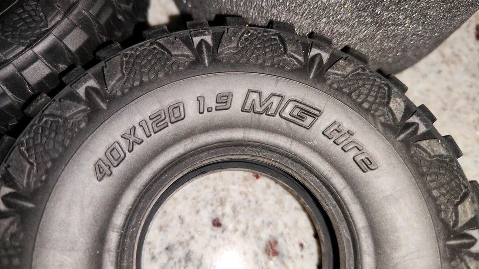 MST 40x120 1.9 MG Tire BF Goodrich Design Reifen CFX TRX Axial in Mühlhausen