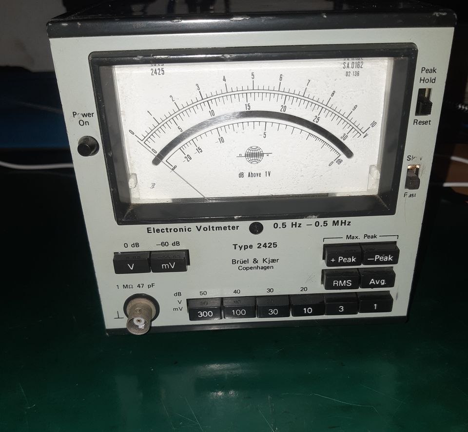 Brüel & Kjaer Voltmeter Typ 2425 Rarität in Frankfurt am Main