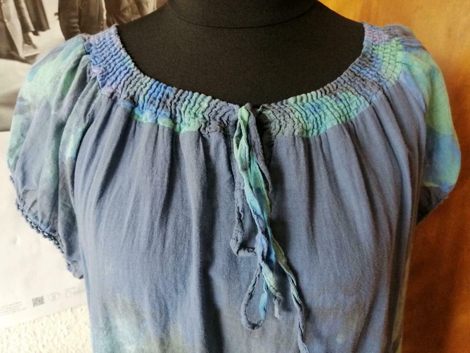 Carmen Bluse Baumwolle türkis blau Batik Gr. 44 neuwertig in Leipzig