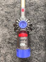 Dyson V8 Motorhead Kabelloser Handstaubsauger Beutellos Saarbrücken-West - Klarenthal Vorschau