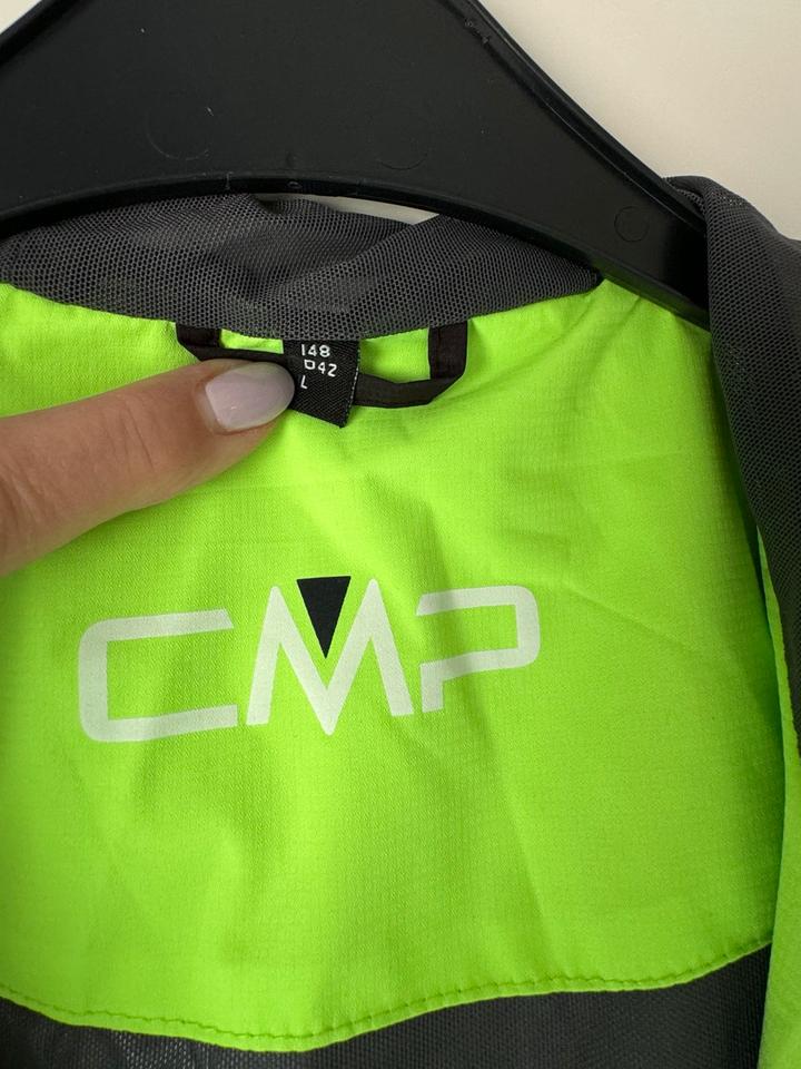Jacke CMP NEU Gr. L (40 / 42) schwarz Outdoor mit Kapuze in Hannover