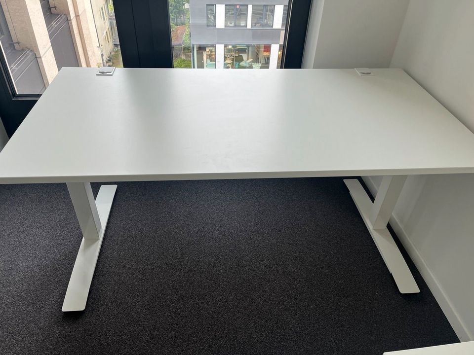 48x oka elektrisch höhenverstellbar Tisch 160cm 80 cm Büromöbel in Meinerzhagen