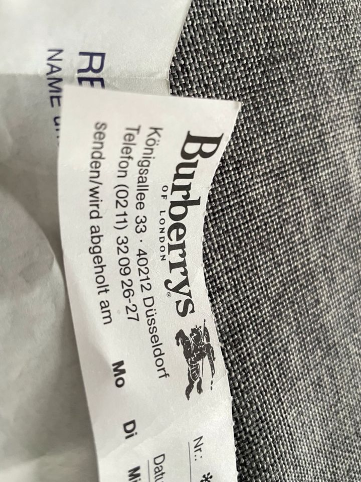 Burberry ungetragen Langer Heritage Trenchcoat/ Winterfutter flex in Duisburg