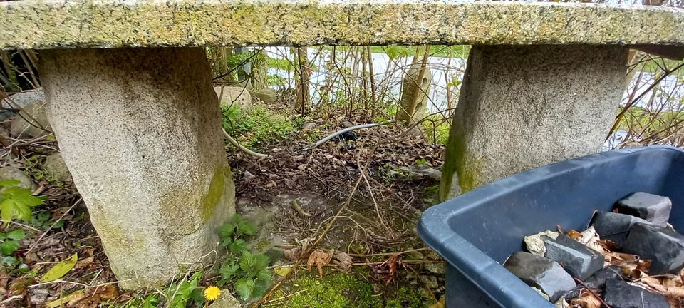 Granit Tisch, Garten Tisch, Unikat in Twedt b Schleswig