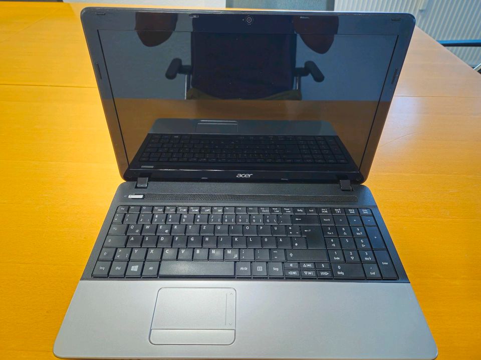 Laptop Asus Aspire E1-571G in Gelsenkirchen