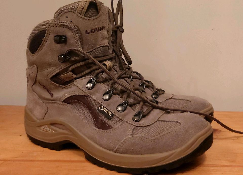 LOWA STRATTON GTX MID WS DAMEN WANDERSCHUHE GR.41 in Bayern -  Fürstenfeldbruck | eBay Kleinanzeigen ist jetzt Kleinanzeigen