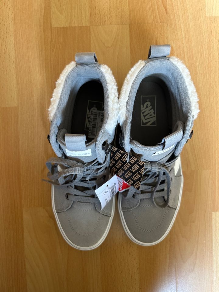 Vans Guard Schuhe / Sneaker, hellgrau, Gr. 39, NEU mit Etikett in Kirn