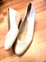 Gucci Pumps High Heels Blockabsatz Ballerina 39 gesticktes Logo Frankfurt am Main - Nordend Vorschau