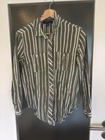 Bluse / Hemd Primark grün gestreift Nordrhein-Westfalen - Balve Vorschau
