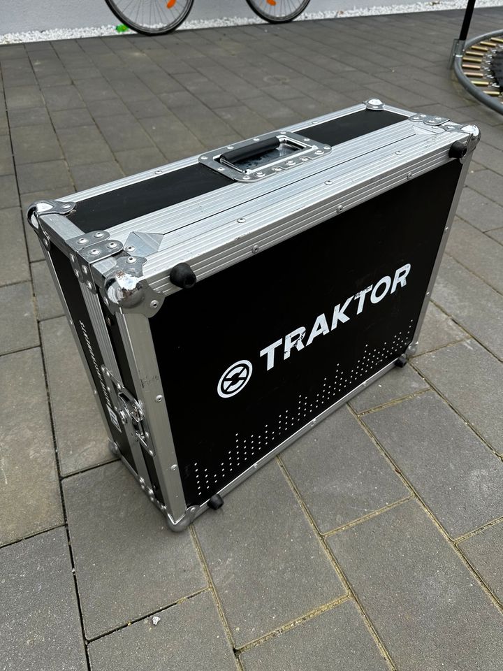 Native Instruments Traktor Kontrol S4 MK3 Case in Kupferzell