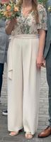 Hochzeits-Jumpsuit in creme mit floralem Oberteil Nordrhein-Westfalen - Warendorf Vorschau