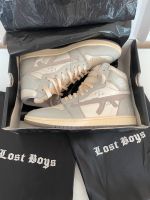 Lost Boy Sneaker air Jordan 1 Nike neu 43 Hessen - Niedernhausen Vorschau