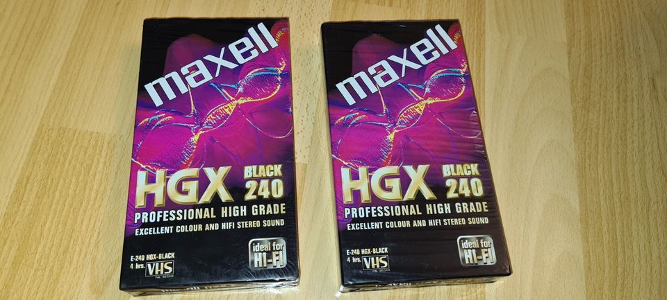 2 Maxell HGX-Black 240 Professional High Grade VHS-C Videokassett in Berlin