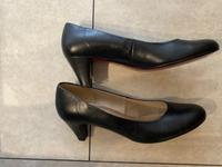 GABOR Pumps schwarz Leder neuwertig. 7,5  Gr. 41 Bayern - Forchheim Vorschau