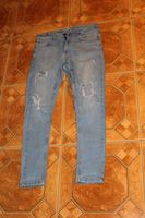 Jeanshose mit Löchern, Marke: FSBN, Größe: 32 Sachsen-Anhalt - Nebra (Unstrut) Vorschau