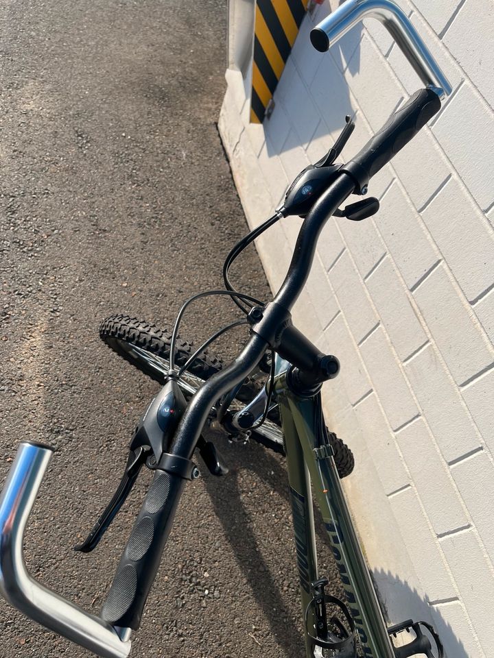 Gebrauchtes Fahrrad mit Damensattel im guten Zustand in Gera