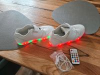 Kinder LED Sneaker mit Fernbedienung Größe 35 Bayern - Geiselhöring Vorschau