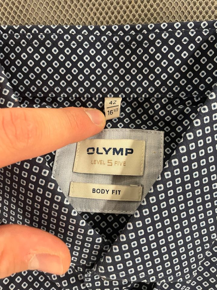 Olymp Business Hemd Level 5 Body Fit Blau - 42 | 16 1/2“ in Berlin