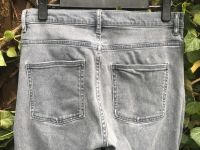 COS Slim Fit High Rise Jeans grey washed 27 -Traumteil! Rheinland-Pfalz - Gau-Bischofsheim Vorschau