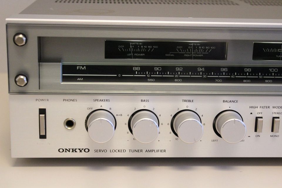 Onkyo TX 3000 Stereo Tuner Amplifier. in Elmshorn