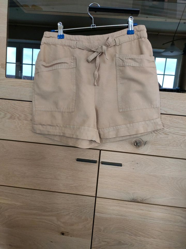 Kurze Hose Shorts Gr. 36/S Damen in Vachdorf